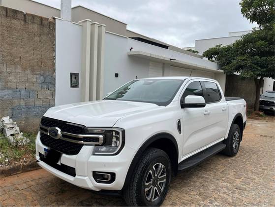 FORD RANGER 3.0 V6 TURBO DIESEL CD XLT 4X4 AUTOMÁTICO FORD RANGER 3.0 V6 TURBO DIESEL CD XLT 4X4 AUTOMÁTICO
